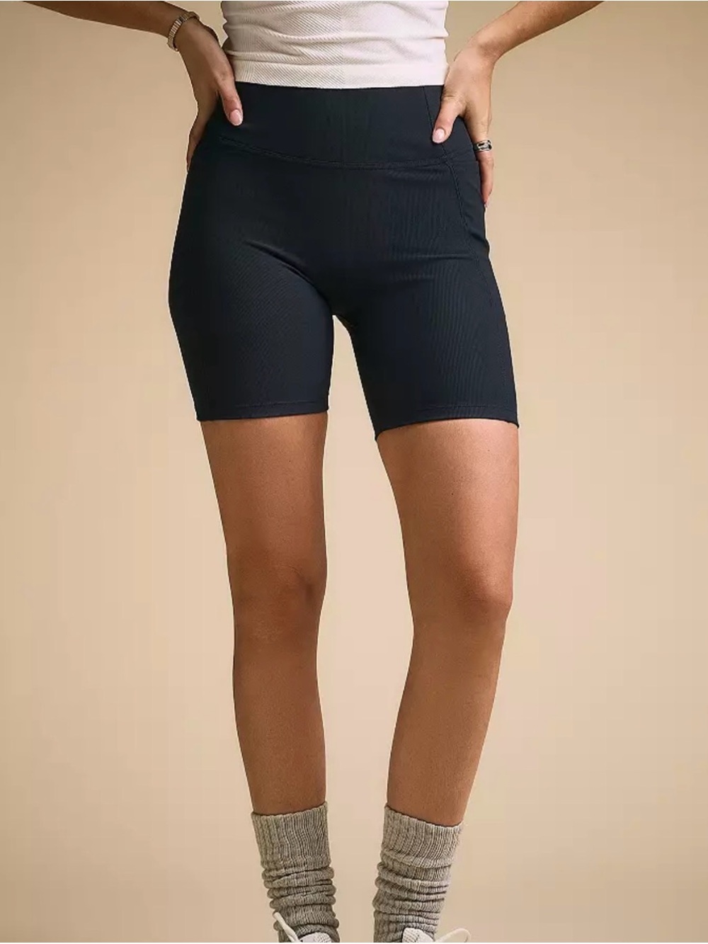 CALIA ESSENTIAL HIGH-RISE BERMUDA
PURE BLACK Small